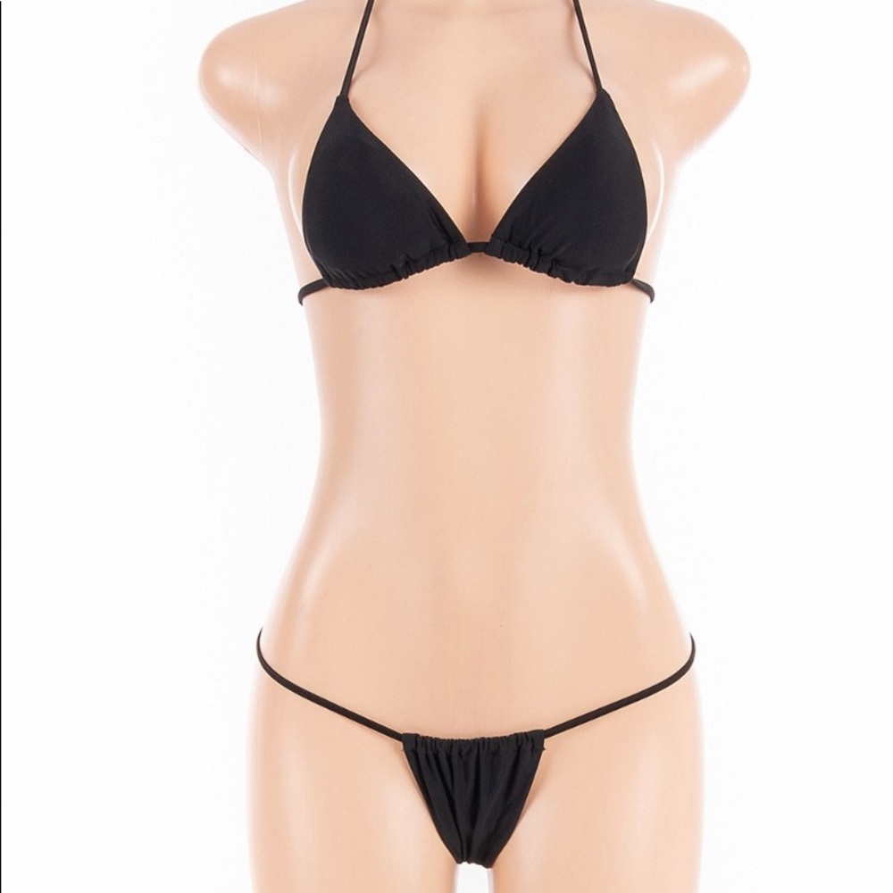 NEW‼️BLACK PADDED HALTER NECK - bikini - Picture 3 of 5